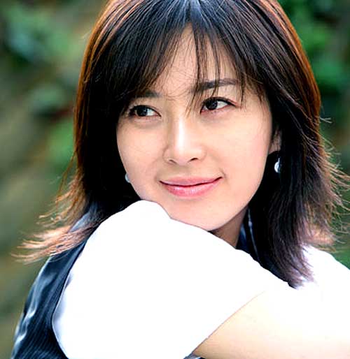 韓国女優ソン・ユナの画像