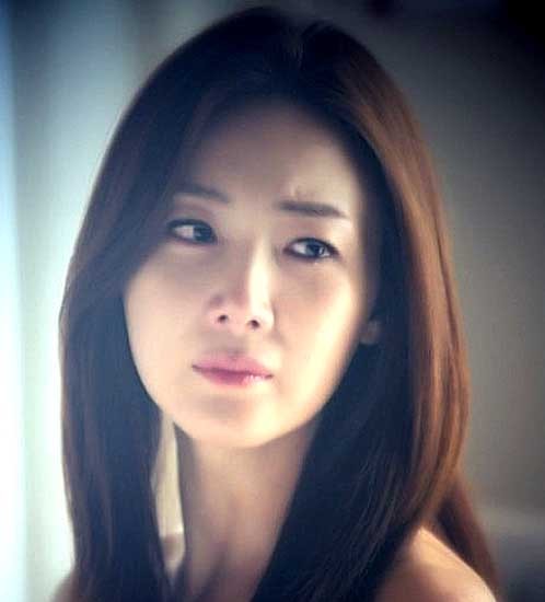 韓国女優チェ・ジウの画像