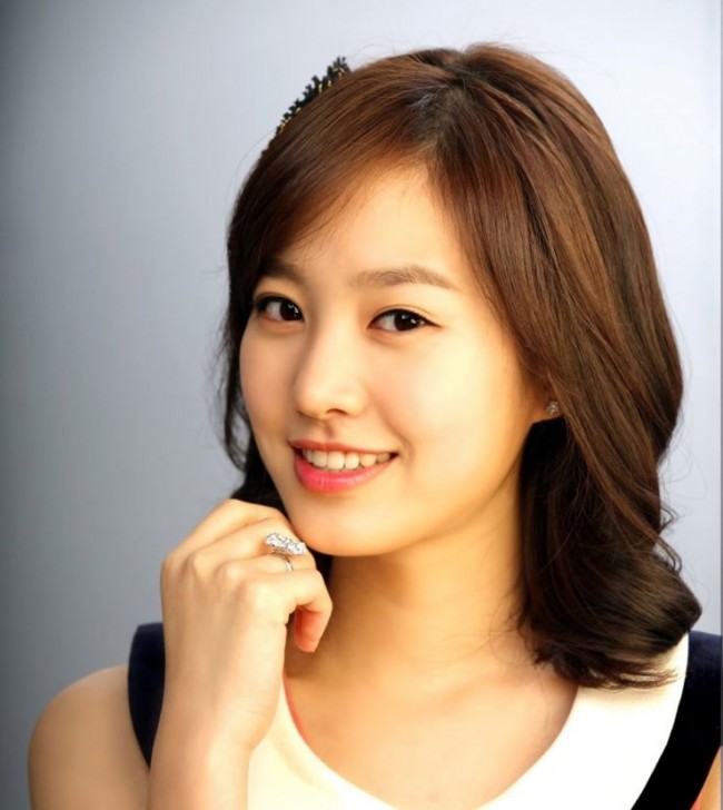 韓国女優チン・セヨンの画像